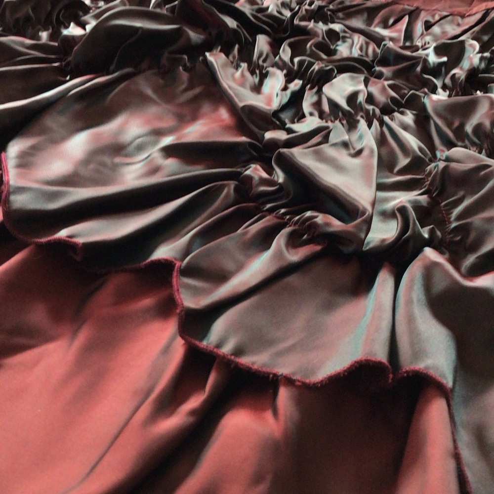 Lee Andersen Women's Wine Cabernet and Teal Satin Ruched Tiered Maxi Dress S - Picture 3 of 16